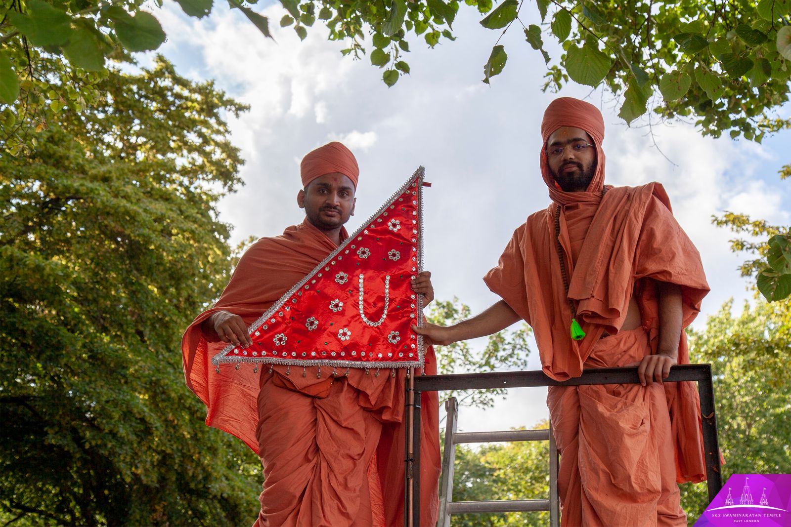 ©1987-2017 SKS Swaminarayan Temple East London